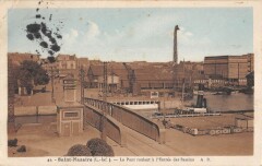 Saint Nazaire - Le Pont Roulant A L'Entree Des Bassins à Saint-Nazaire