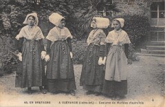 En Bretagne - A Guerande - Costume De Mariees D'Autrefois