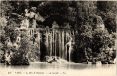 Le Bois de Boulogne - La Cascade à Paris 16e