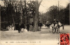 Carte postale ancienne Le Bois de Boulogne - Les Acacias
                                                                     à Paris 16e
                                