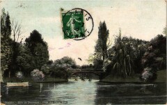 Bois de Boulogne - Pont des Deux Iles -
																					75000 Paris
																			