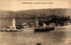 Marseille Courrier sortant du Port à Marseille