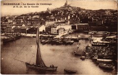 Marseille Le Bassin de Carrenage et N.-D. de la Garde à Marseille