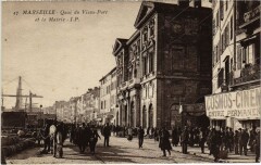 Marseille Quai du Vieux-Port et la Mairie à Marseille