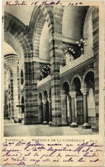 Marseille Interieur de la Cathedrale à Marseille