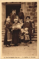 Les Auvergnates Chez Eux - Un Bapteme en Auvergne