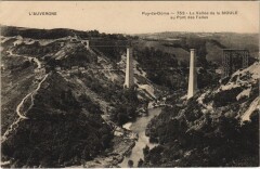 La Vallee de la Sioule au Pont des fades - Construction