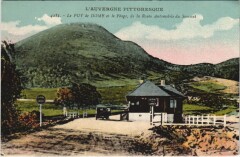 Le Puy de Dome et le Peage de la Route Automobile du Sommet