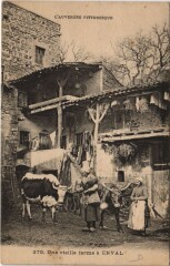 Enval Une Vieille Ferme à Enval
