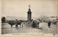 Montferrand La Place de la Rodade un Jour de Marche