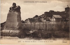 Le Monument de Renaux au Sommet du Puy de Dome