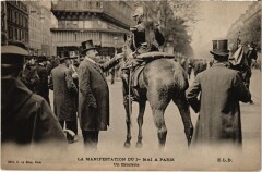 Manifestation du 1er Mai Paris un Estafette