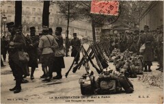 Manifestation du 1er Mai Paris Les Troupes