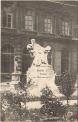 Paris 1e Statue de Messionner à Paris 1er