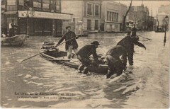 Inondations 1910 Paris ravitaillement en pain