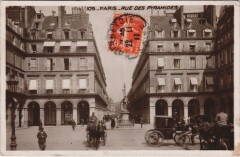 Paris 1e Rue des Pyramides à Paris 1er