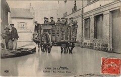 Carte postale ancienne Crue de la Seine - Rue Félicien David
                                                                     à Paris 16e
                                