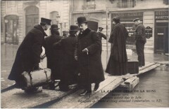 Inondations 1910 Paris Rue de Lille Embarcadere -
													75 Paris
												