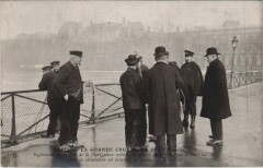 Inondations 1910 Paris Ingenieur du Service de la navigation