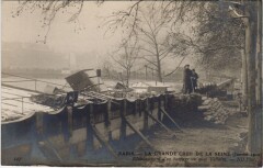 Inondations 1910 Paris Quai Voltaire un barrage