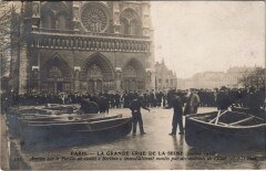 Inondations 1910 Paris Parvis notre-Dame Canots Berthon