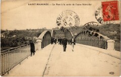 Saint-Mammes Le Pont a la sortie de l'Usine Schneider