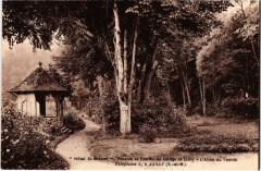 Juilly - Hotel Saint-Michel - Pension de Famille - L'Allee du Tennis à Juilly