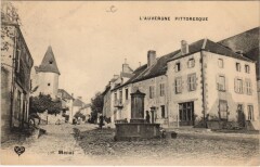 Menat La Grande Rue à Menat