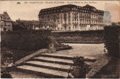 Deauville Royal-Hotel vu des Jardins -
																					14800 Deauville
																			