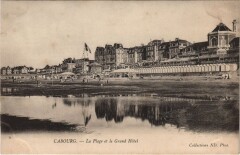 Cabourg - La Plage et le Grand Hotel à Cabourg