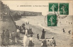Arromanches La Petite Cale a l'Heure du Bain -
													14 Calvados
												