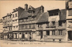 Lisieux Vieilles Maisons - Place Victor-Hugo à Lisieux