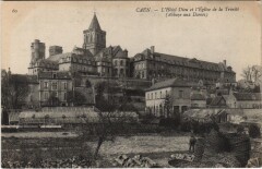 Caen L'Hotel Dieu et l'Eglise de la Trinite