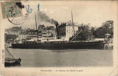 Trouville Le Bateau du Havre a Quai