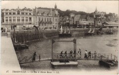 Trouville La Bac a Maree Basse -
													14 Calvados
												
