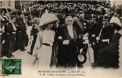 Carte postale ancienne Revue de Longchamp - 14 Juillet 1910 - Sa Majesté la Reine des Belges et Monsieur Fallières
                                                                     à Paris 16e
                                