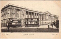 Paris 1e Colonnade du Louvre à Paris 1er