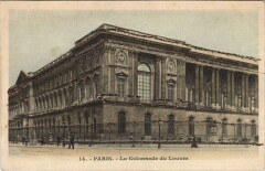 Paris 1e Colonnade du Louvre à Paris 1er