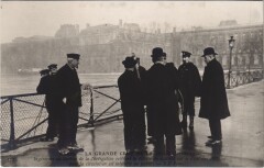 Inondations 1910 Paris Ingenieur du Service de la navigation