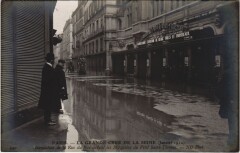 Inondations 1910 Paris rue du