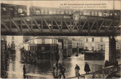 Le XVe Arrondissement inondé (Janvier 1910) - Le Carrefour Lourmel (près du Boulevard de Grenelle) à Paris 15e