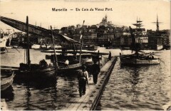 Marseille - Un Coin du Vieux-Port à Marseille