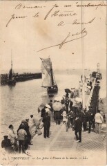 Trouville Les Jetees a l'Heure de la Maree