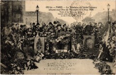 Carte postale ancienne Le Tombeau du Soldat Inconnu inhumé sous l'Arc de Triomphe le 11 Novembre 1920
                                                                     à Paris 16e
                                