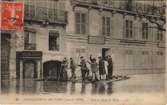 Carte postale ancienne Inondations de Paris (Janvier 1910) - Radeau Quai de Billy
                                                                     à Paris 16e
                                