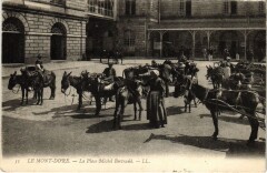 Le Mont-Dore - Place Michel Bertrand à Mont-Dore