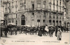 Le Mont-Dore - Place aux anes à Mont-Dore