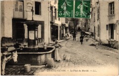 Chatel-Guyon - Place du Marché à Châtel-Guyon
