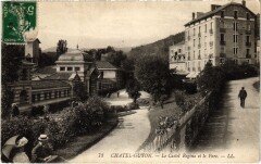 Chatel-Guyon - Le Castel Regina et le Parc à Châtel-Guyon