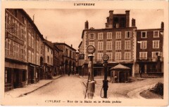 Cunlhat - Rue de la Halle et le Poids public à Cunlhat